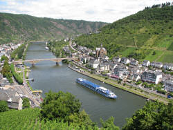 Flodbåtar på Mosel Cochem